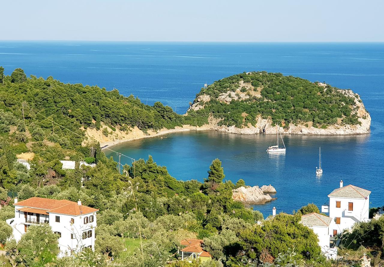 Mando Beachfront Stafylos Exterior photo