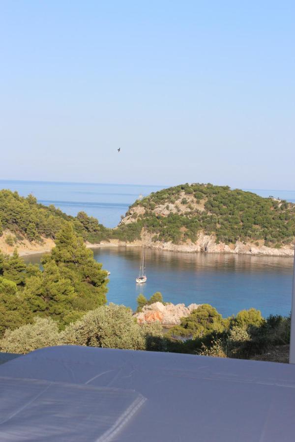 Mando Beachfront Stafylos Room photo